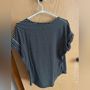Lululemon tee